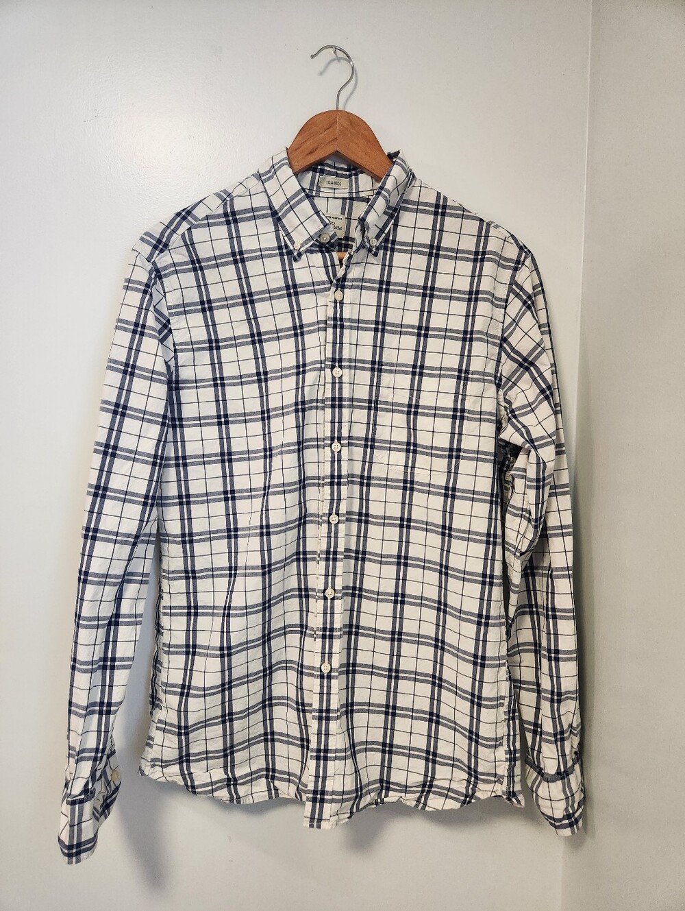 Men's J Crew Plaid 100% cotton button down shirt